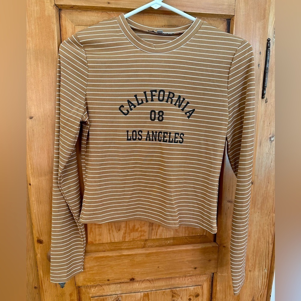 Papaya Cropped Tee Shirt Brown w/White Stripes Size Medium NWT